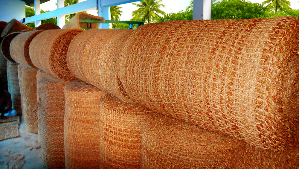 Teknologi modern penghalusan serat sabut kelapa